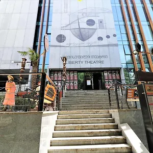 فندق Liberty Theatre